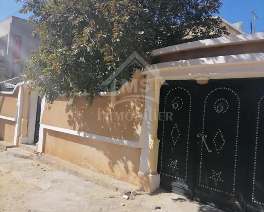 Maison s+2 avec jardin à vendre à hammamet sud 51355351