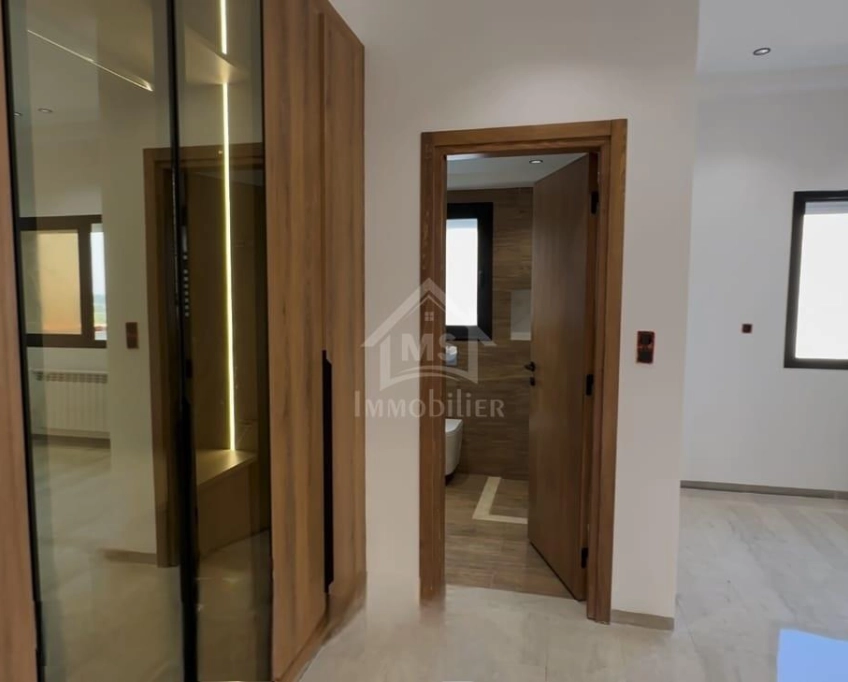 Villa s+4 toute neuve avec piscine et jardin à hammamet sud 51355351