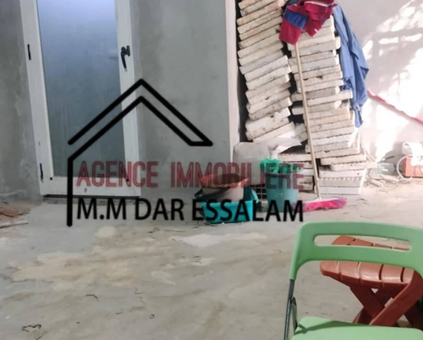 Terrain agricole contenant une maison à vendre