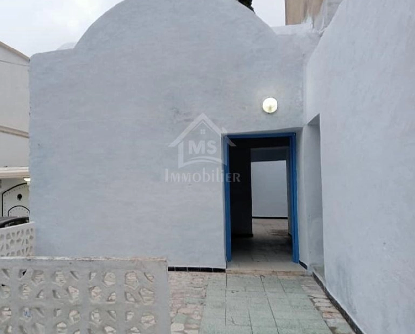 Une maison arabe avec garage à vendre à hammamet 51355351