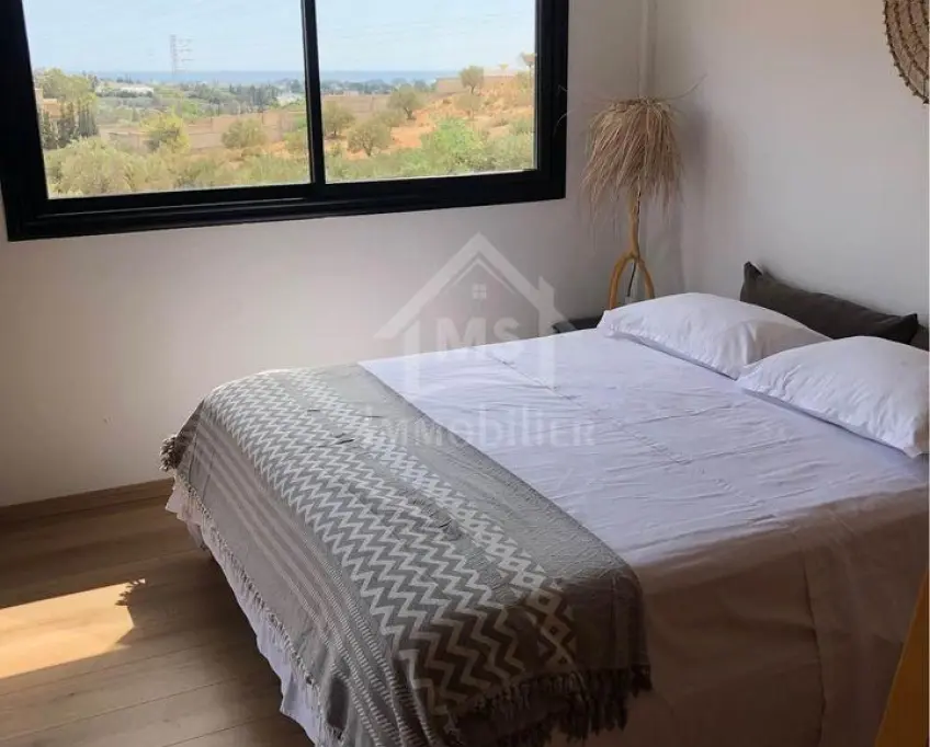 Villa s+4 avec piscine à hammamet à vendre 51355351