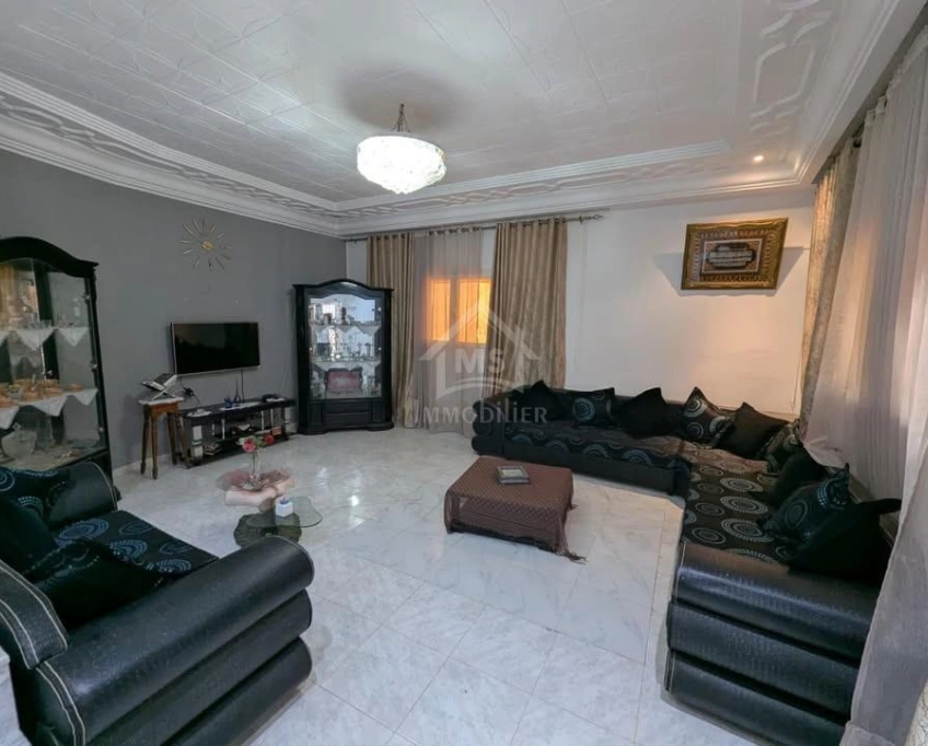 Maison s+2 avec jardin à vendre à hammamet sud 51355351