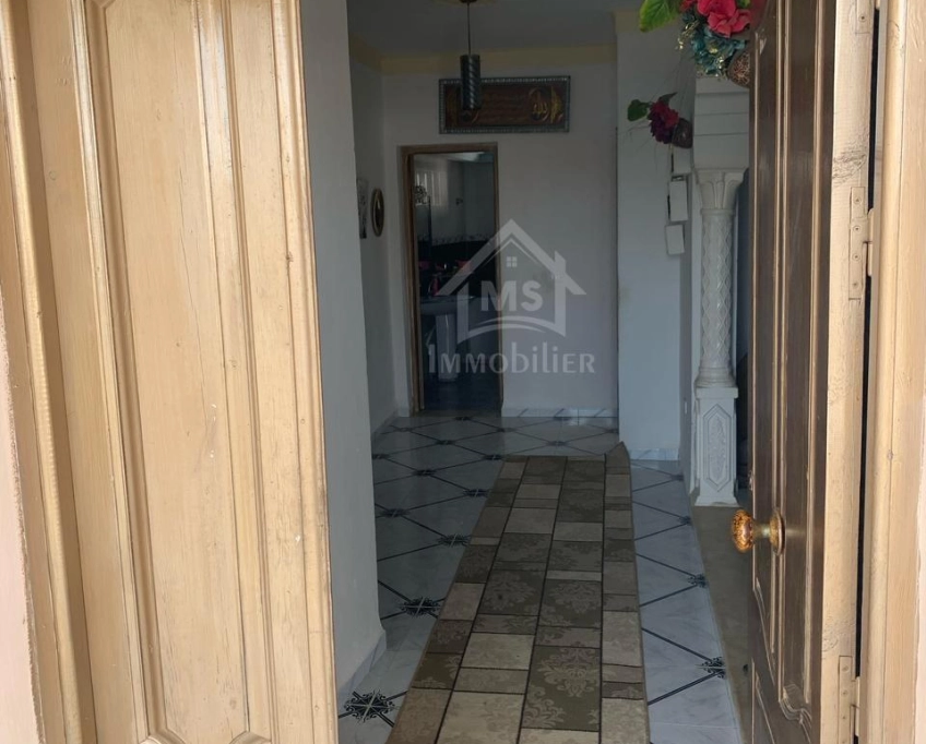 Belle maison s+2 avec jardin à hammamet sud à vendre 51355351