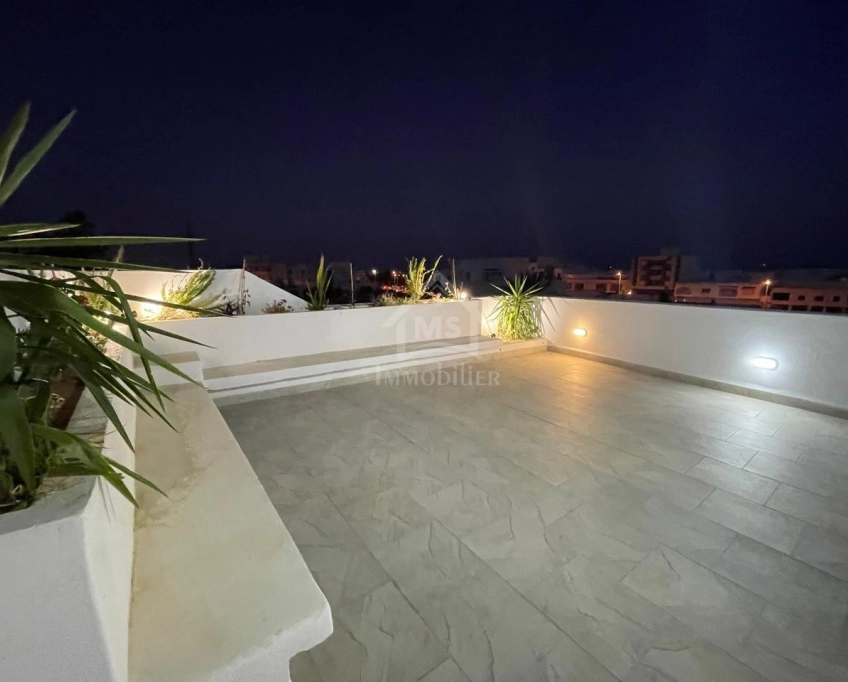 Duplex meublé avec piscine à hammamet nord à vendre 51355351