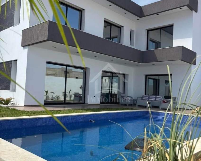 Villa avec piscine et jardin à hammamet sud à vendre 51355351