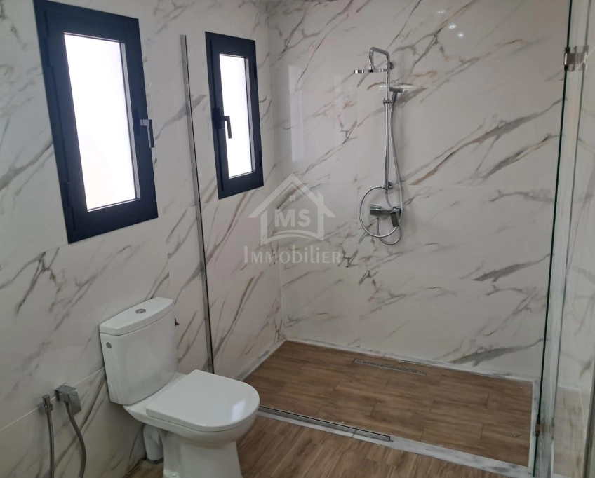 Villa toute neuve s+3 avec piscine à hammamet sud à vendre 51355351