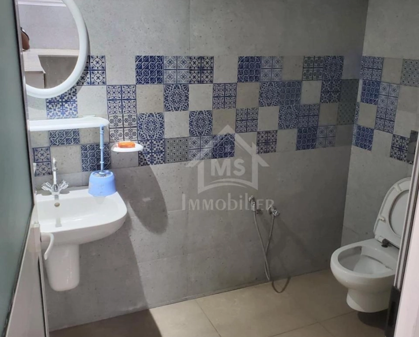 Coquet studio à vendre à 140 md à hammamet 51355351