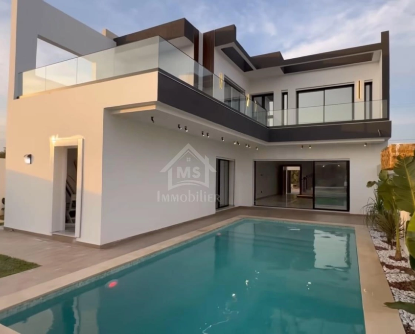 Villa s+4 toute neuve avec piscine à vendre à hammamet sud 51355351
