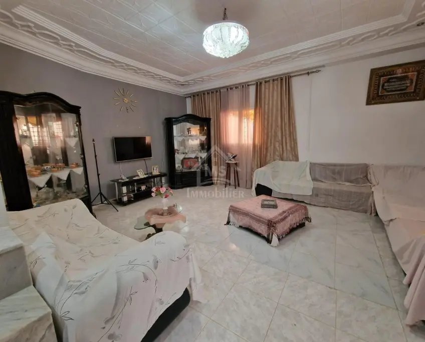 Maison s+2 avec jardin à vendre à hammamet sud 51355351