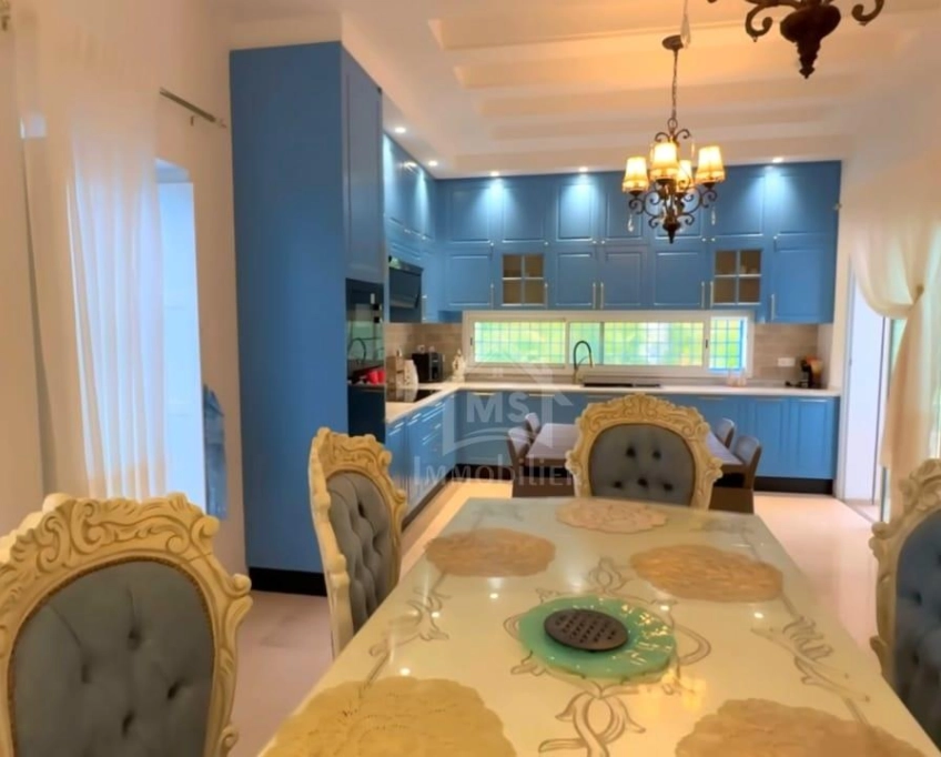 Ville de lux avec piscine à vendre à hammamet sud 51355351