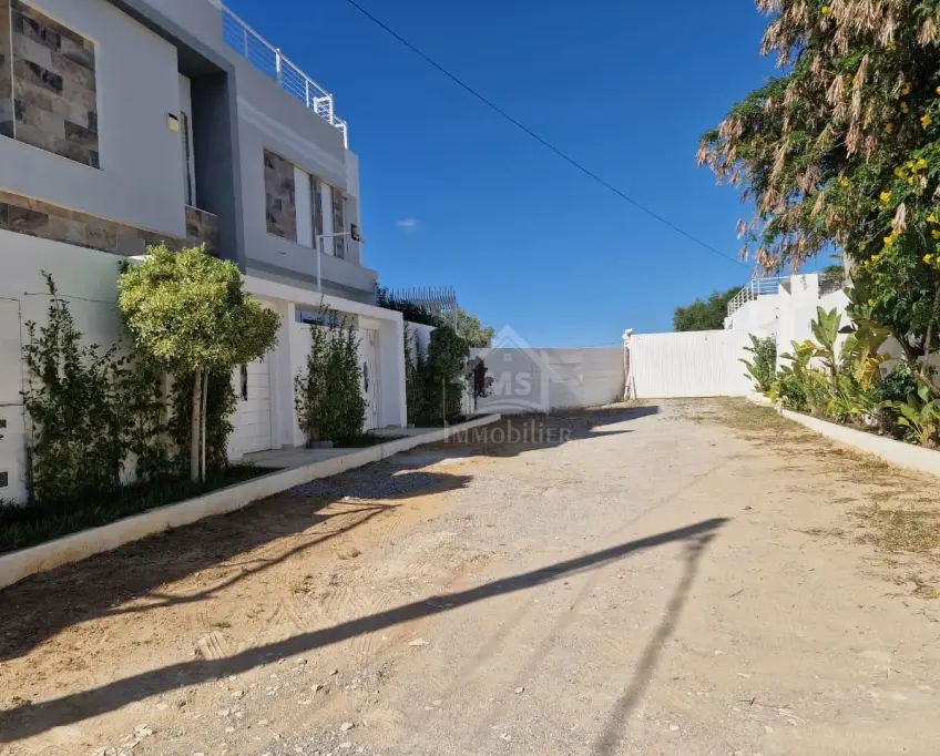 Terrain constructible de 520 m² à mrezga à vendre 51355351