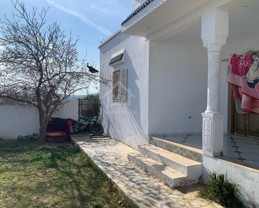 Spacieuse maison s+2 avec jardin à hammamet sud à vendre