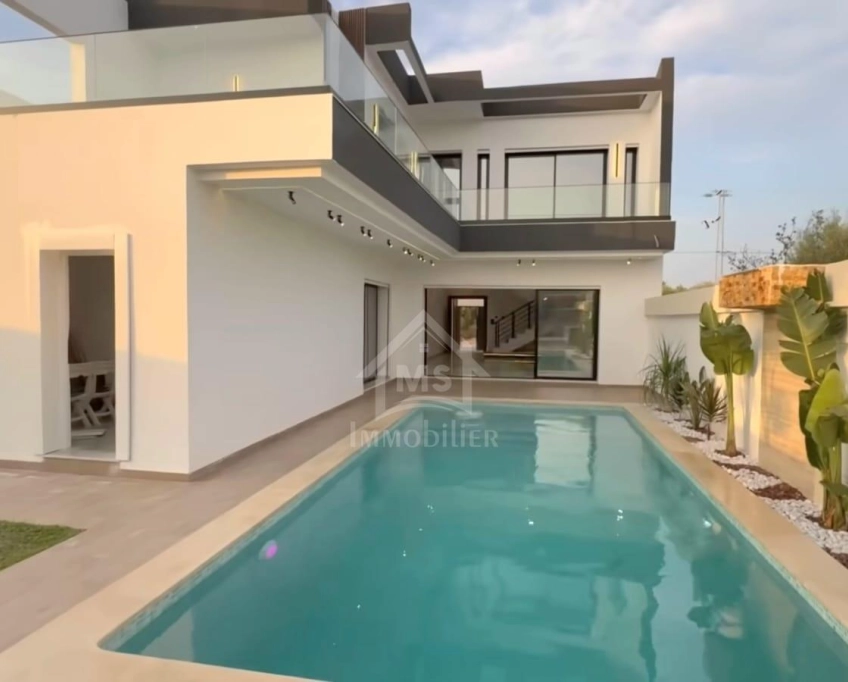 Villa s+4 toute neuve avec piscine à vendre à hammamet sud 51355351