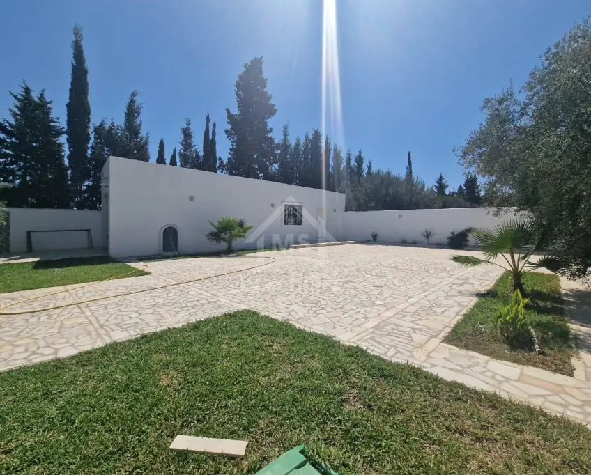 Spacieuse maison s+2 à hammamet sud à vendre 51355351