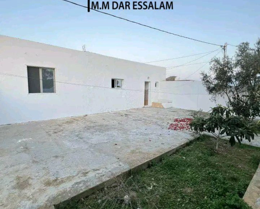 Maison indépendante près de la route principal