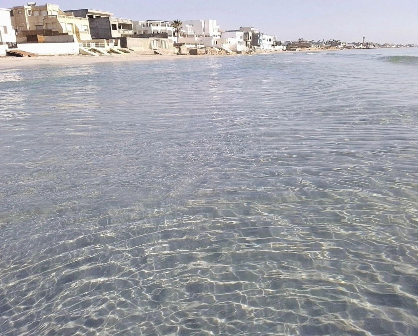 منزل مؤثث ، يبعد 1 دقيقة مشي عن البحر ، في قصور الساف في المهدية