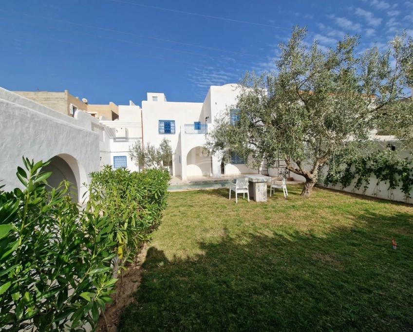 Une villa toute neuve avec piscine à hammamet nord à vendre 51355351