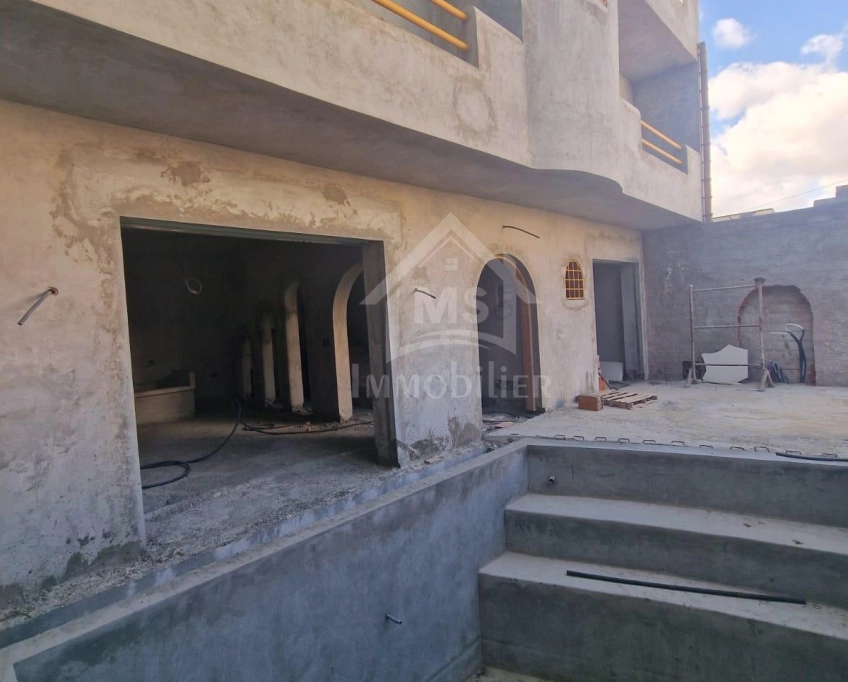 Duplex s+2 avec piscine encours de finition à vendre51355351