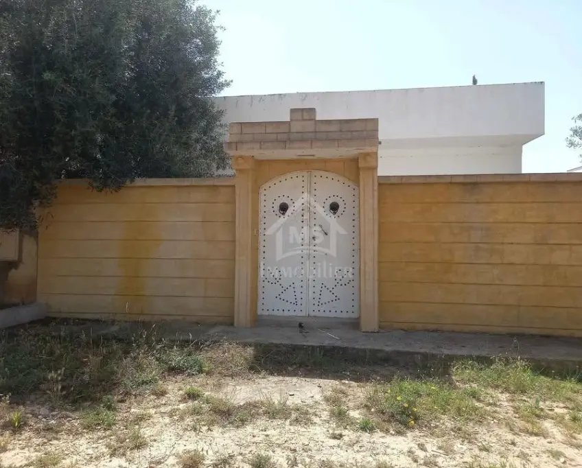 Maison s+2 avec un terrain à vendre à hammamet sud 51355351