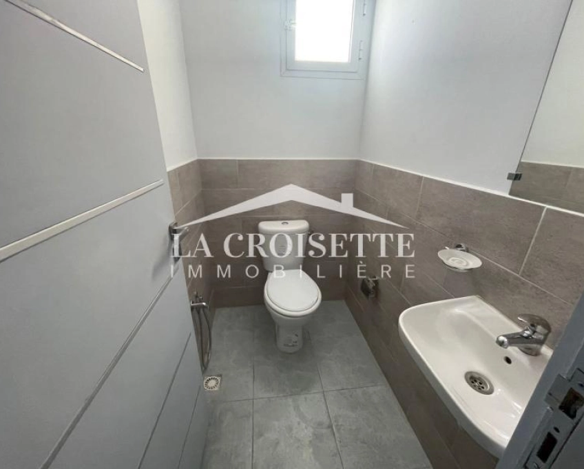 Bureau h+6 au lac1 zbl0570