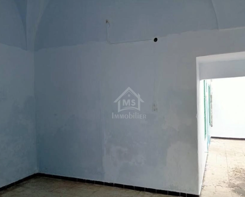 Une maison arabe avec garage à vendre à hammamet 51355351