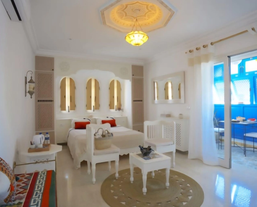Villa de standing meublée à louer à kélibia – 5 suites – piscine, hammam, jacuzzi