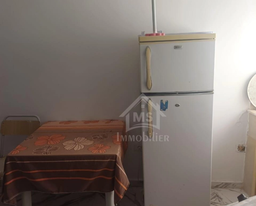 Coquet studio à vendre à 140 md à hammamet 51355351