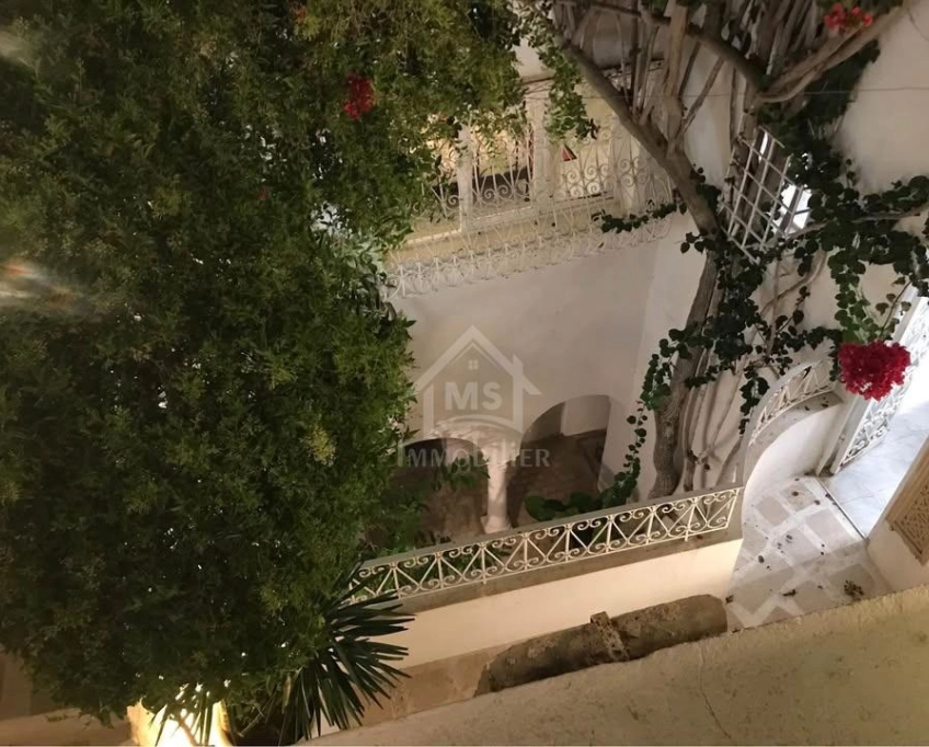 Maison arabesque s+2 meublée à vendre à hammamet centre 51355351
