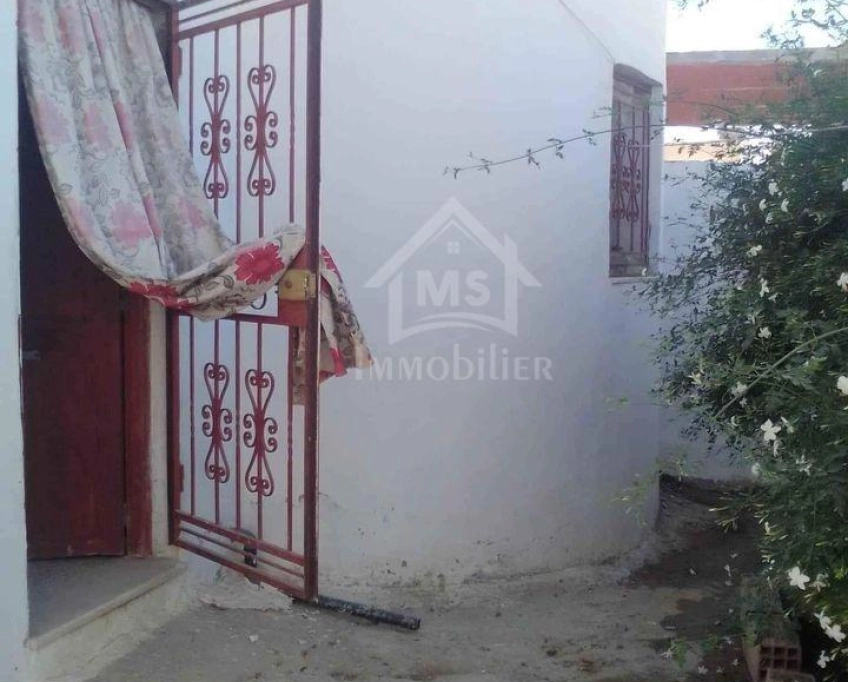 Maison avec garage et jardin à hammamet sud à vendre 51355351