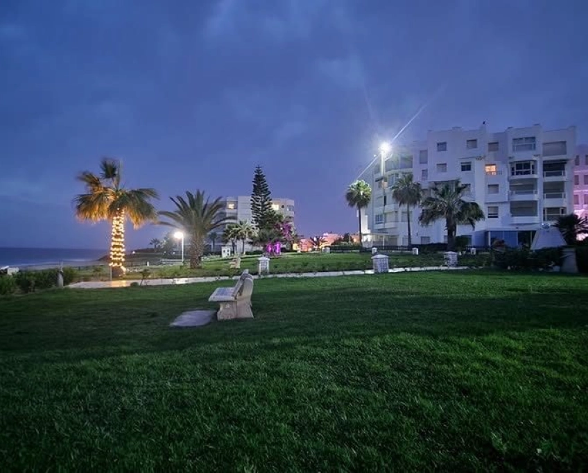 S+2 130 m2 residence pieds dans l eau hamamet nord
