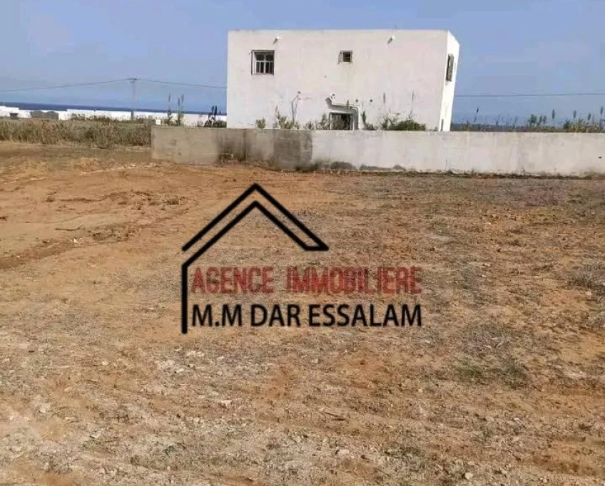 Terrain près de la mer à vendre