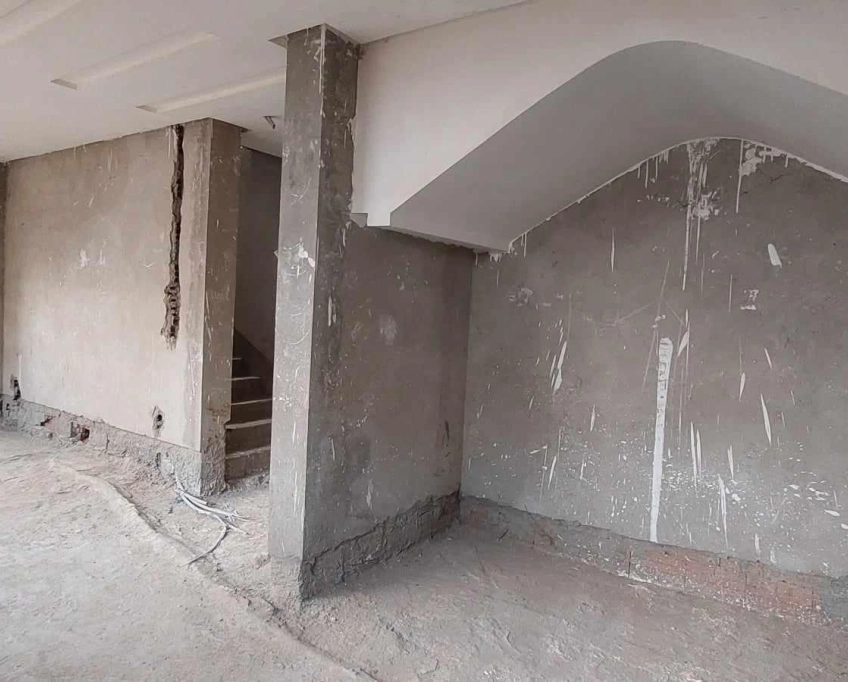 Vente de maison inachevée à la cité el wafa elmrezga