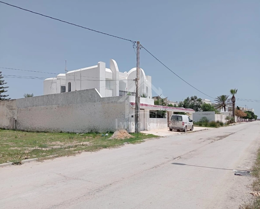 Un lot de terrain de 870 m² à vendre à korba 51355351