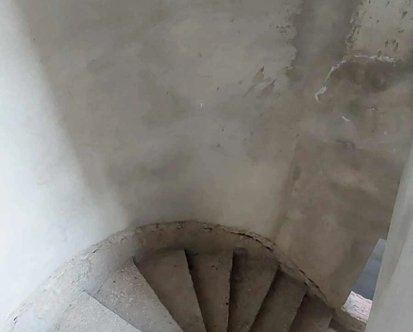 Vente de maison inachevée à la cité el wafa elmrezga