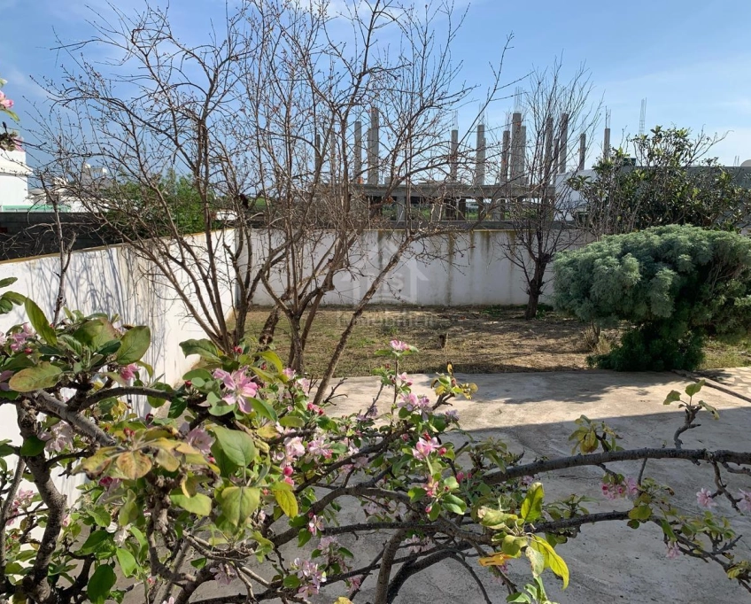 Spacieuse maison s+2 avec jardin à hammamet sud à vendre 51355351