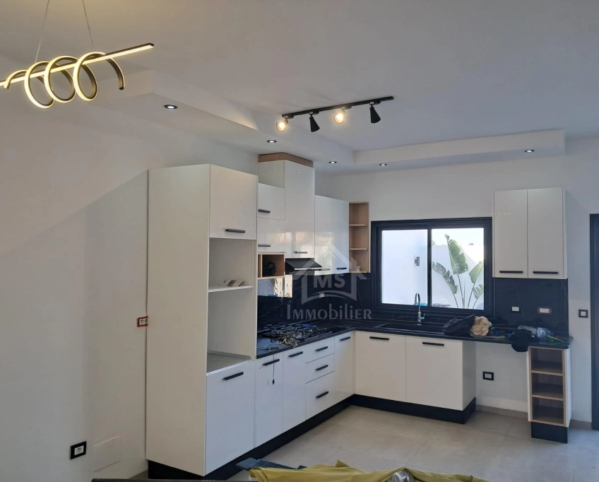 Villa toute neuve s+3 avec piscine à hammamet sud à vendre 51355351