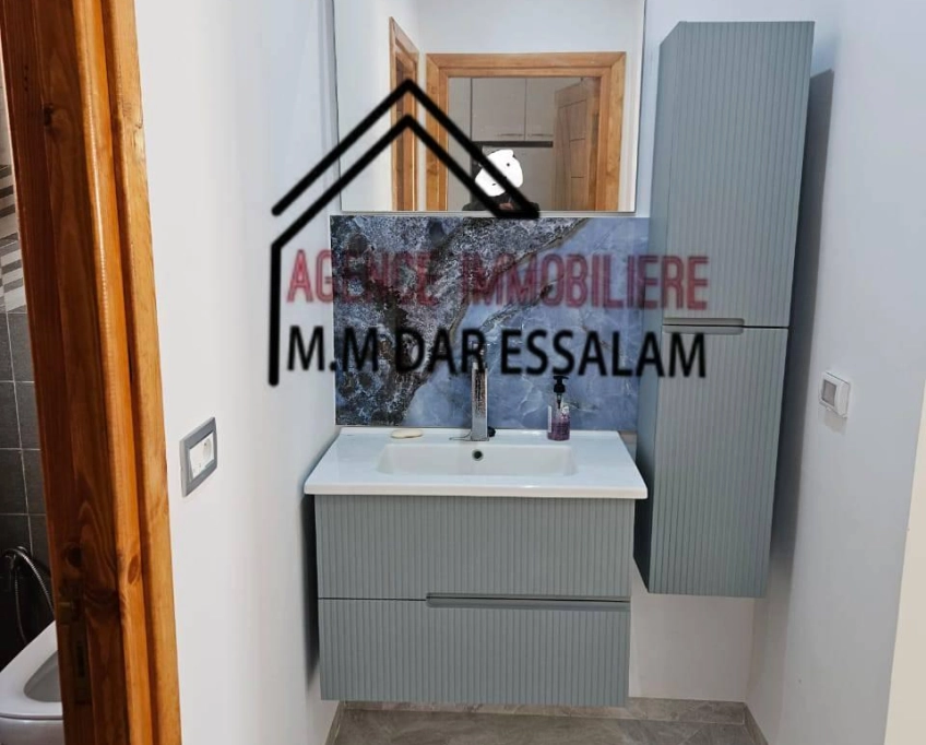 Villa avec un piscine près de la plage à vendre