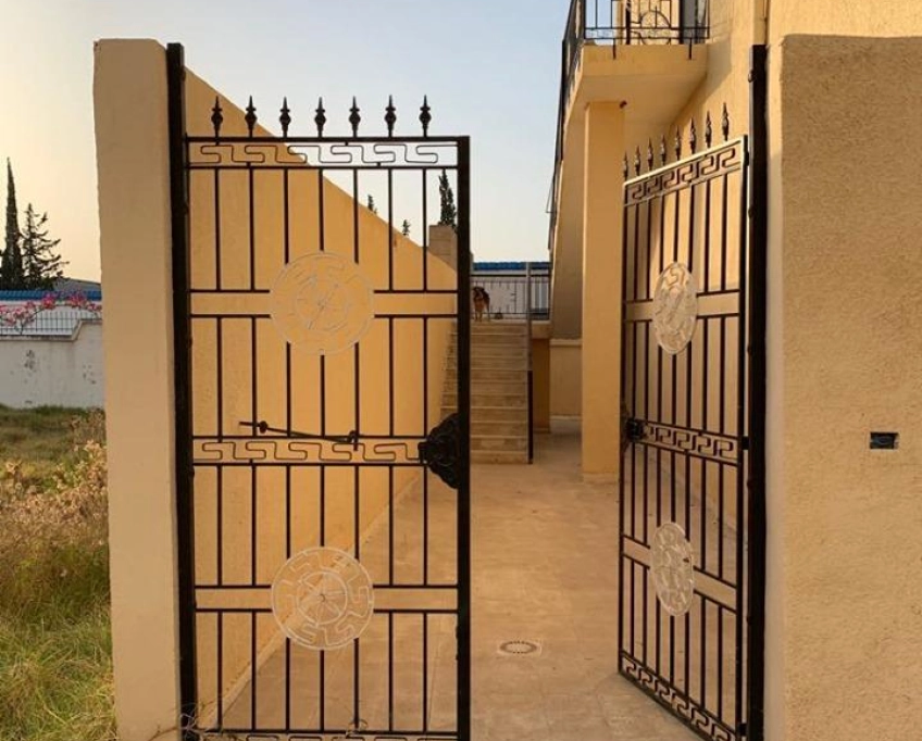 Deux dépôts à louer