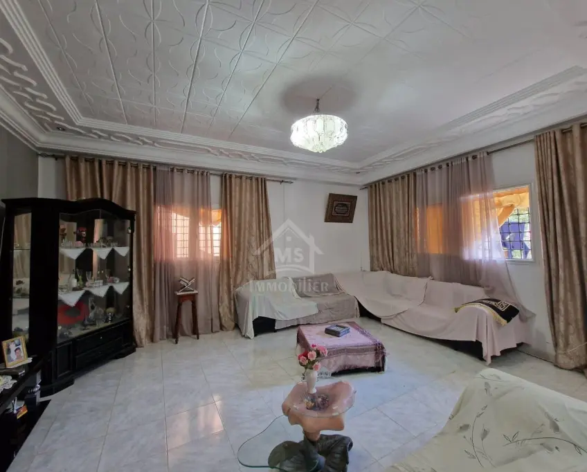 Maison s+2 avec jardin à vendre à hammamet sud 51355351