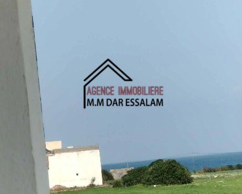 Deux maisons indépendantes près de la mer