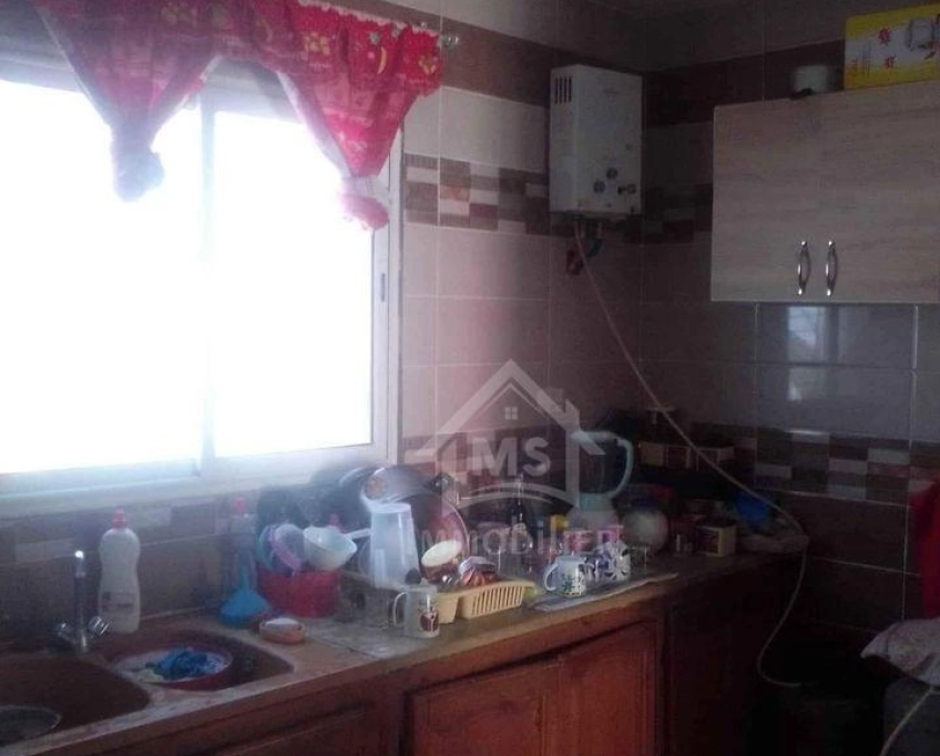 Maison s+2 avec garage et jardin à hammamet sud à vendre