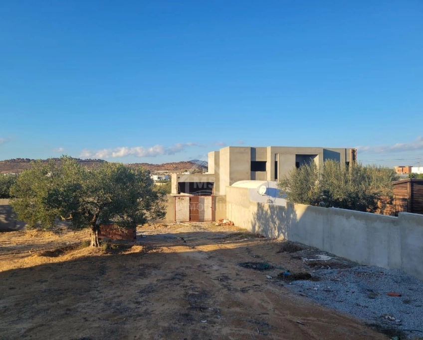 Terrain clôturé de 1269 m² à hammamet sud à vendre 51355351
