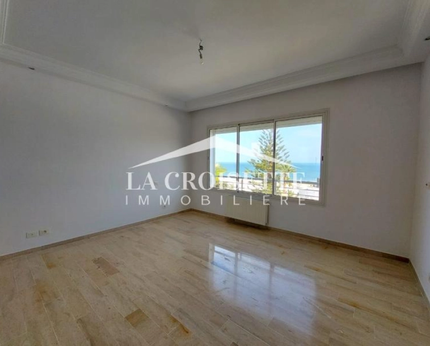 Triplex s4 vue sur mer à la marsa ztrl0108