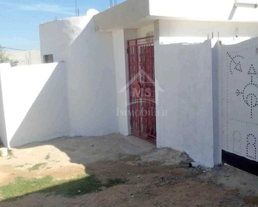 Maison s+2 à vendre à 180 md à hammamet sud 51355351