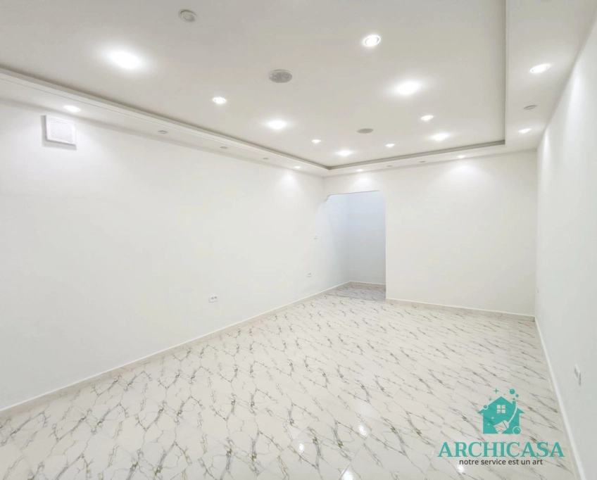 Un bureau neuf à louer