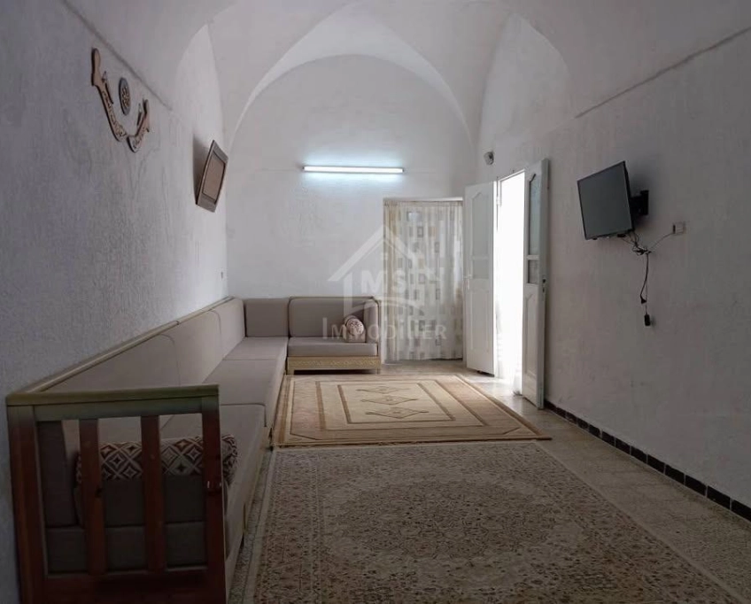 Maison arabesque s+5 à vendre à korba 51355351