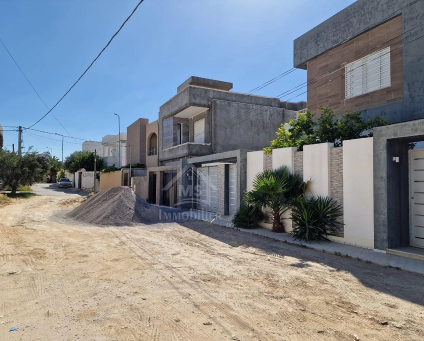 Terrain constructible de 520 m² à mrezga à vendre 51355351