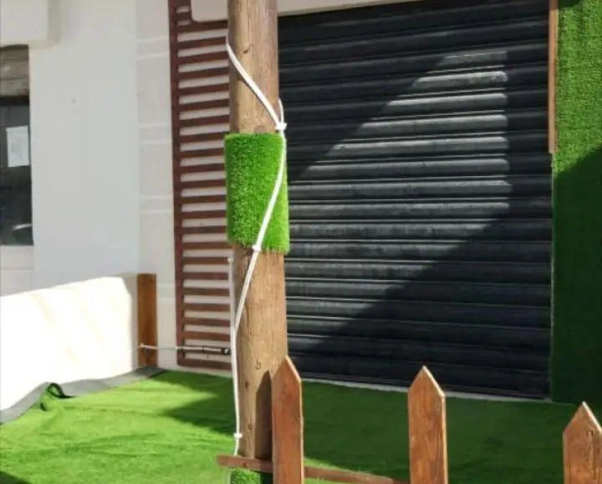 Deux garages près de toutes commodités à vendre