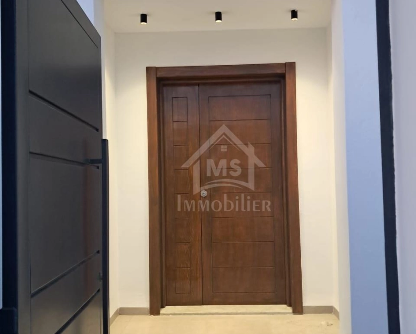 Villa toute neuve s+3 avec piscine à hammamet sud à vendre 51355351