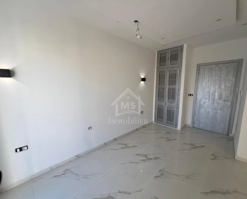 Charmant triplex tout neuf à hammamet sud à vendre 51355351